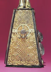Le côté argenté du sanctuaire de la cloche de Saint Patrick, d